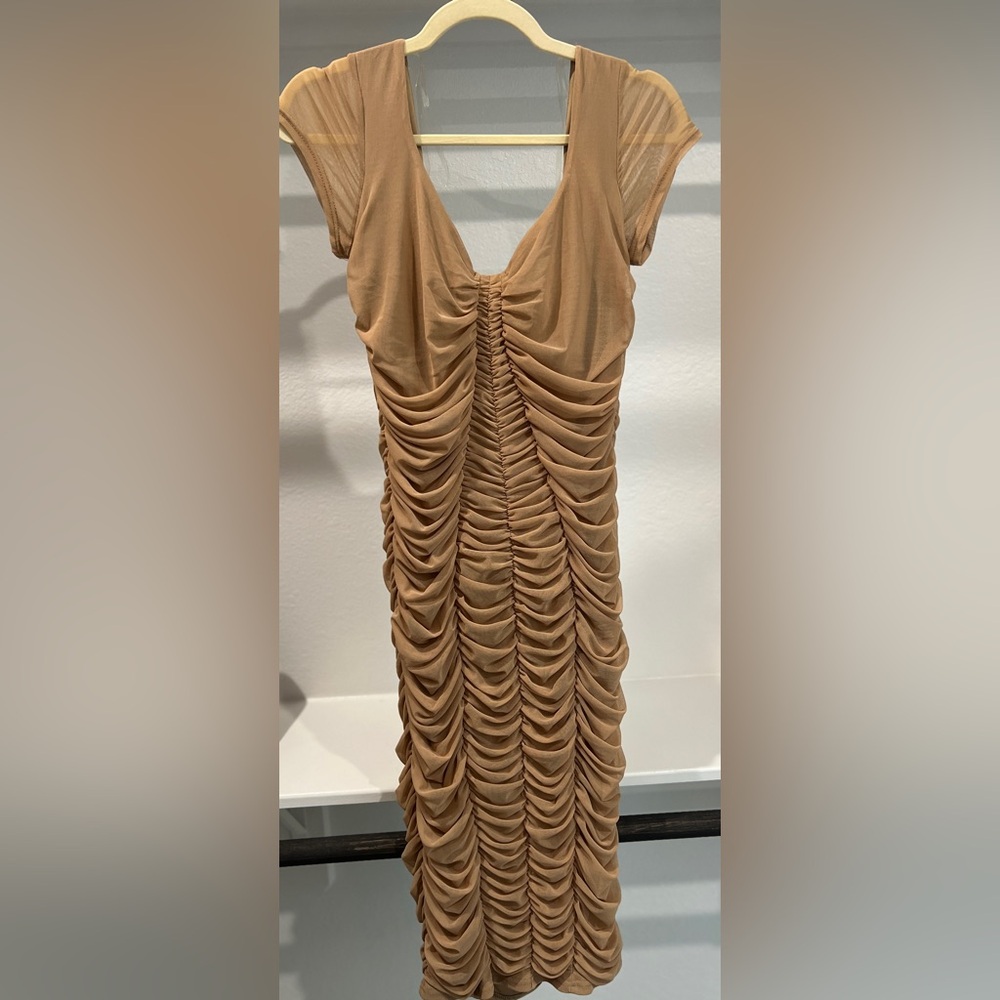 NWT Ruched Midi Dress - Picture 3 of 5